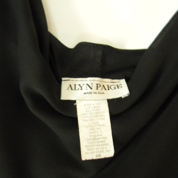 Dress - Picture 4 of 4